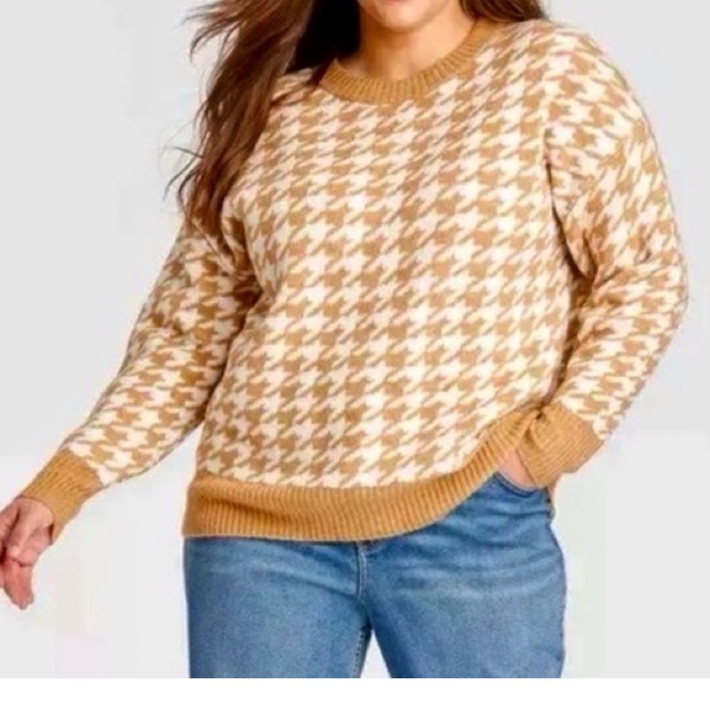 Knit Houndstooth Pullover Crewneck Sweater